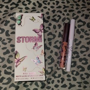 Kylie cosmetics stormi mini lip liner and matching lipstick